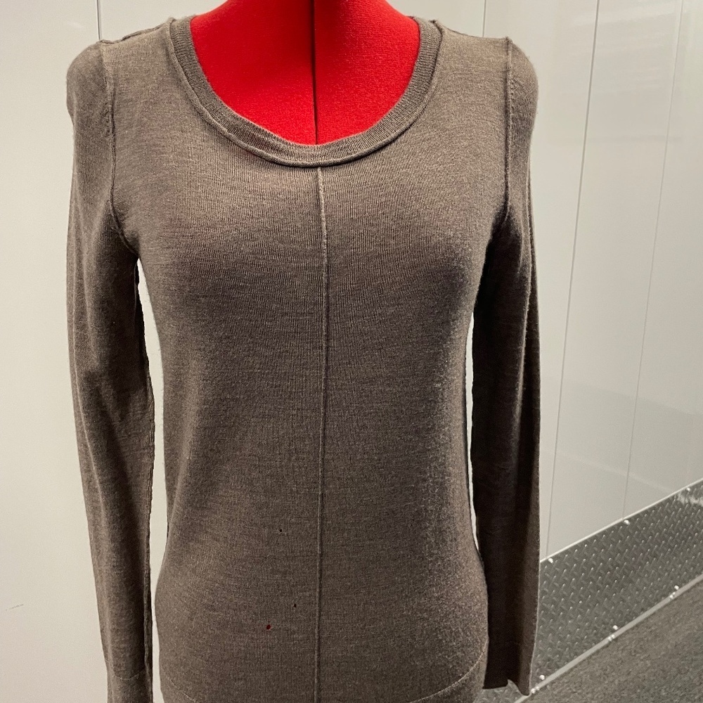 Women's Cynthia Rowley Heather Brown Fine Merino Wool Long Sleeved Top, Size Med